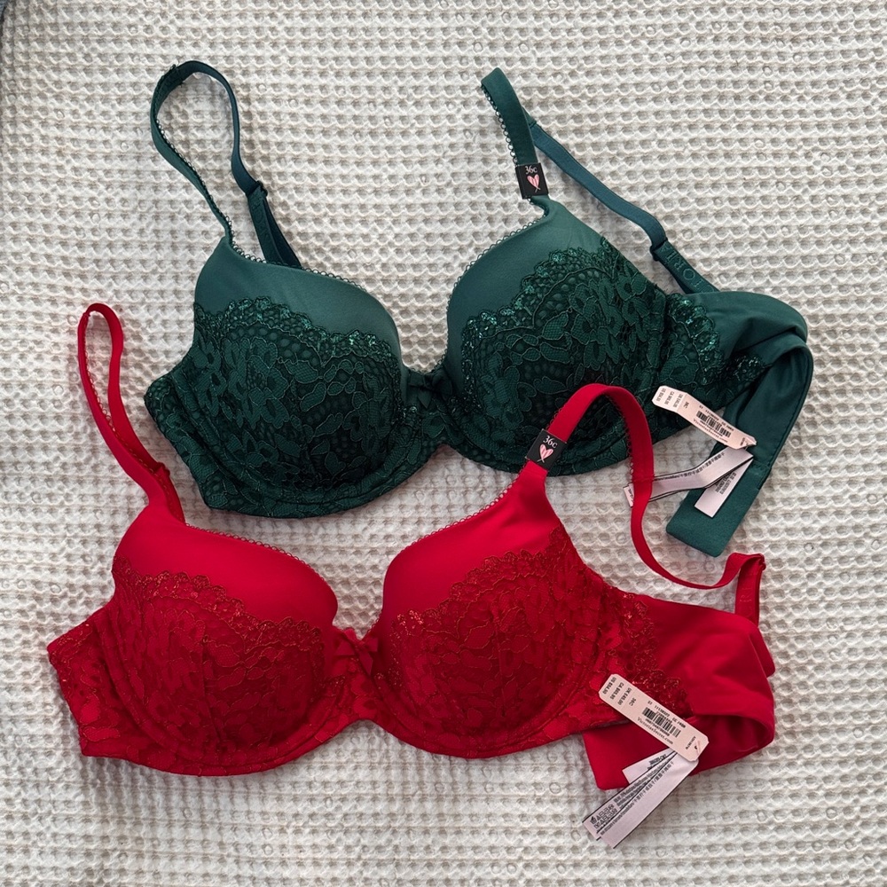 Victoria's Secret Lace Demi Lined — Emerald & Red